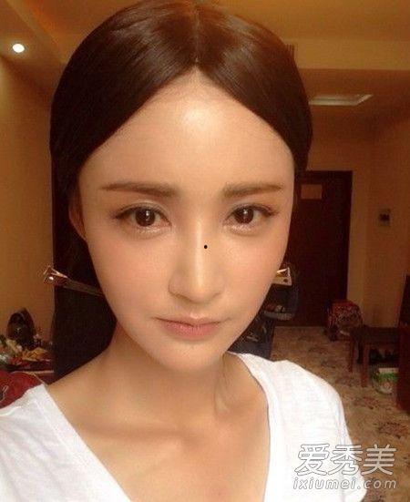 二姐张歆艺吃瓜视频播放,揭秘娱乐圈幕后故事