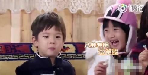 女生八卦吃瓜搞笑视频在线观看,笑料百出！女生八卦吃瓜搞笑视频大盘点